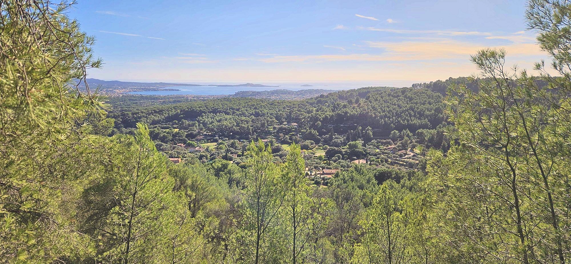 La mer depuis les collines de Sanary